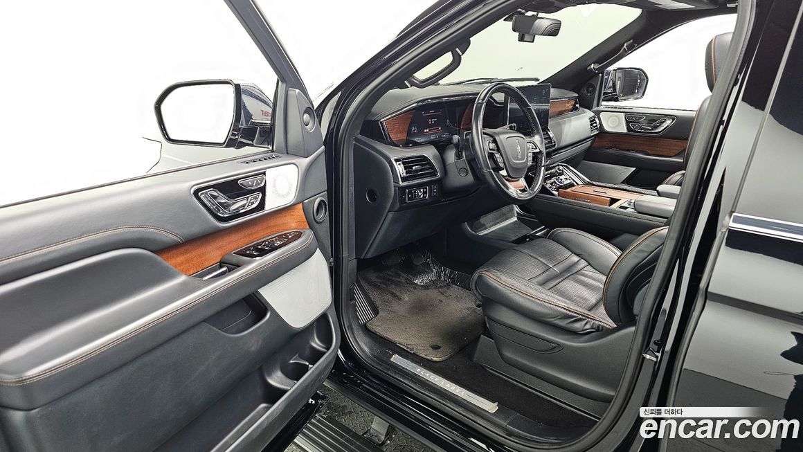 Lincoln Navigator 2023