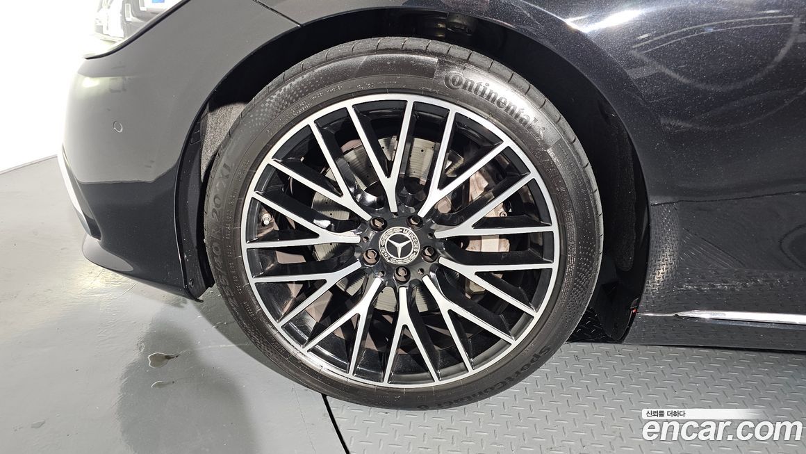 Mercedes-Benz S-Class 2022