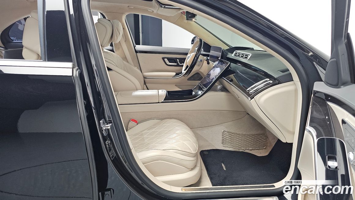 Mercedes-Benz S-Class 2022