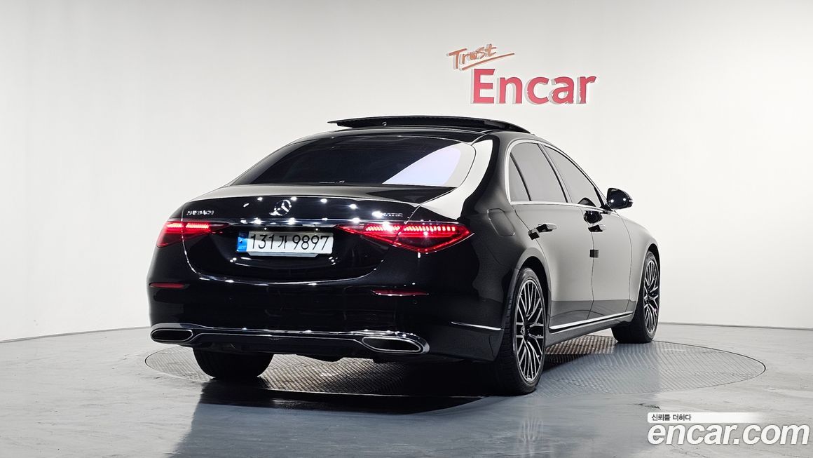 Mercedes-Benz S-Class 2022