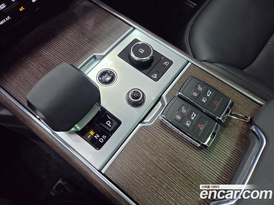 Land Rover Range Rover 2023