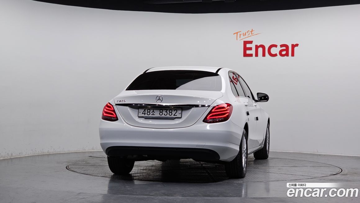 Mercedes-Benz C-Class 2015