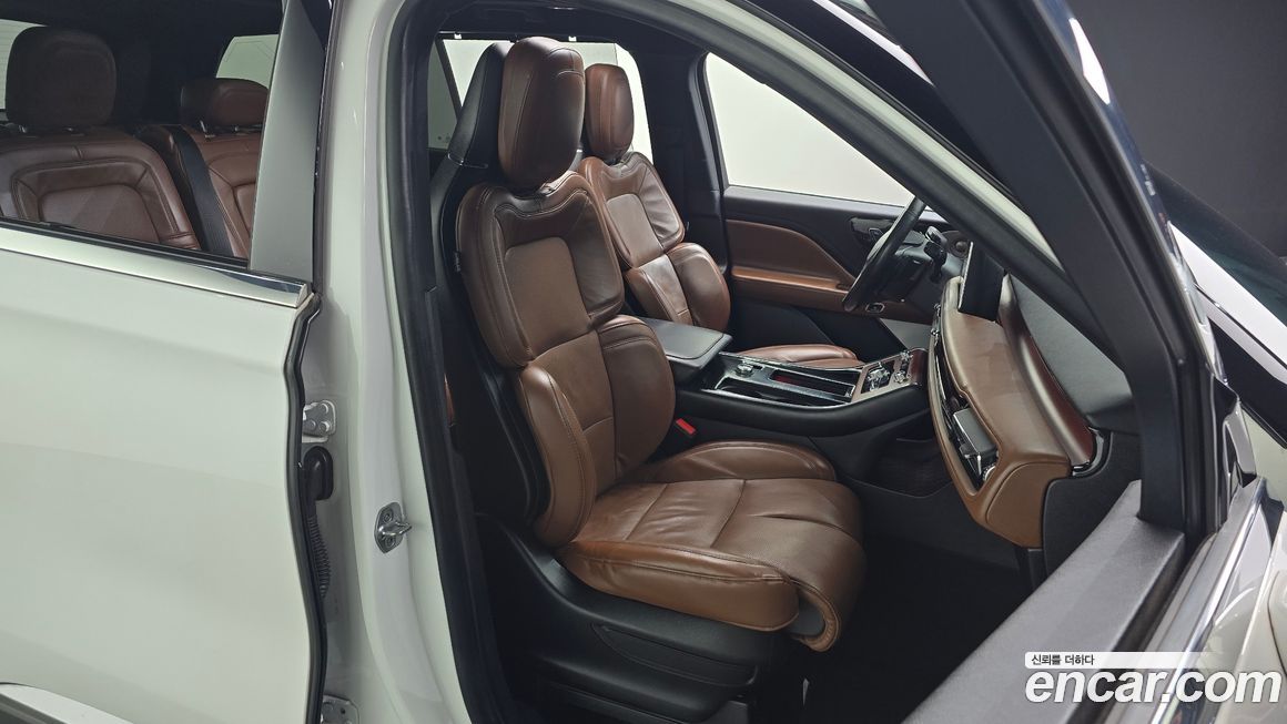 Lincoln Aviator 2021