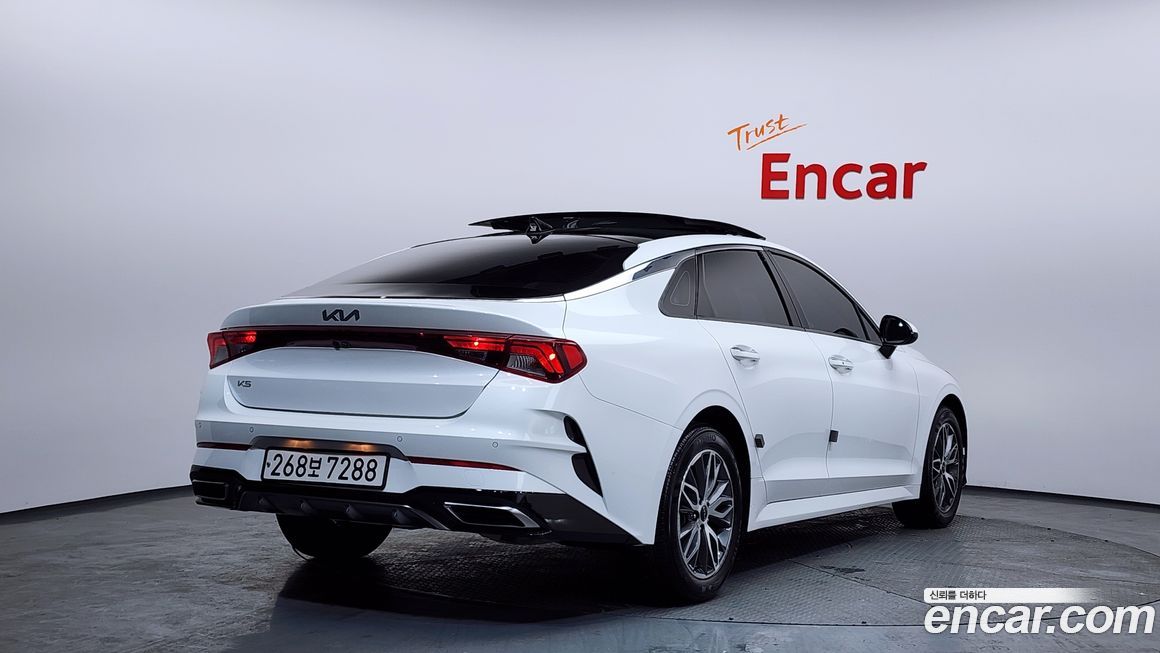 Kia K5 2023
