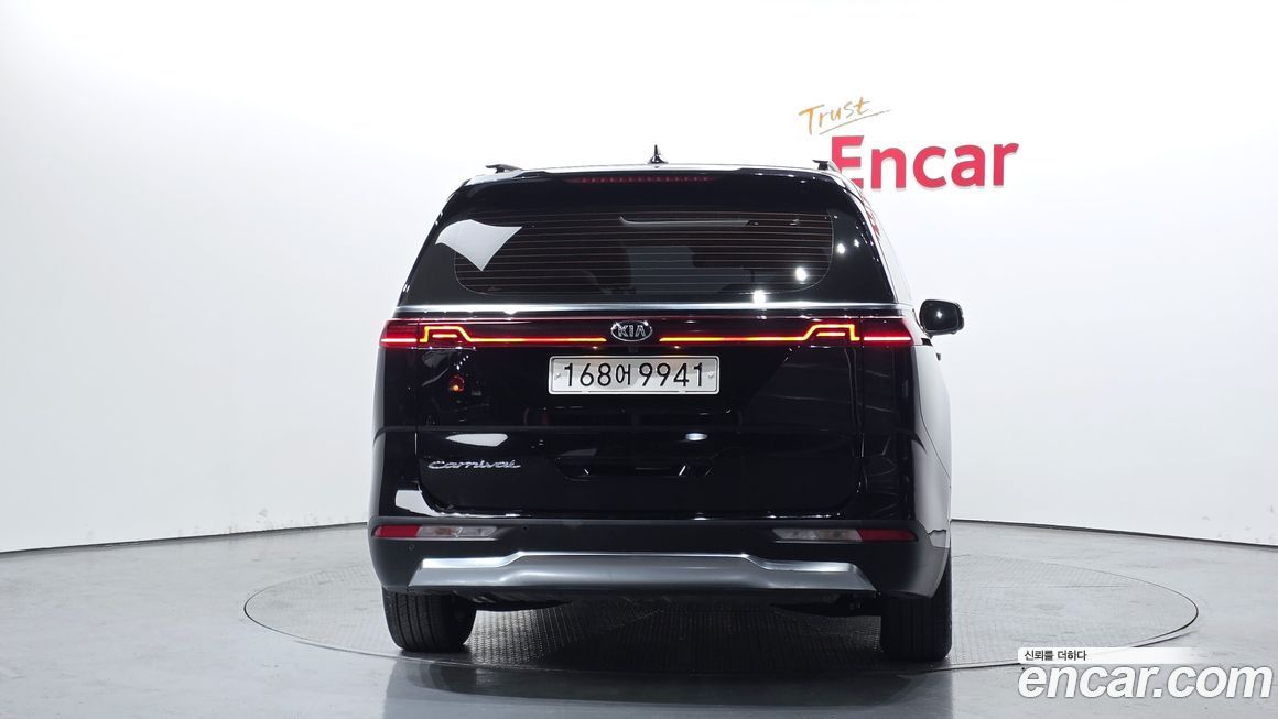 Kia Canival 2021