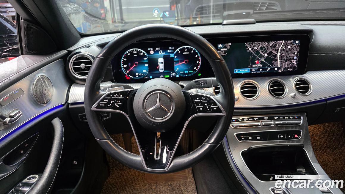 Mercedes-Benz E-Class 2021