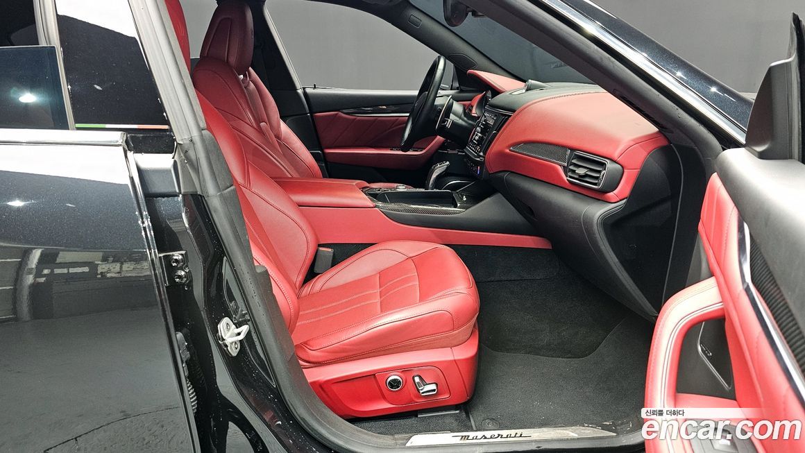 Maserati Levante 2022