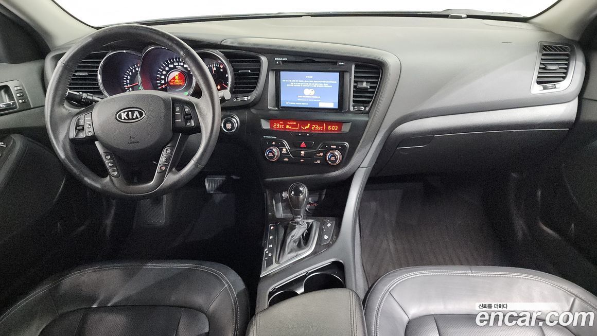 Kia K5 2011