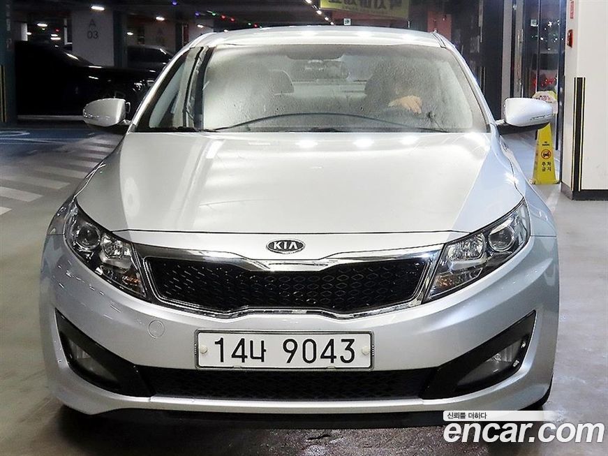 Kia K5 2011