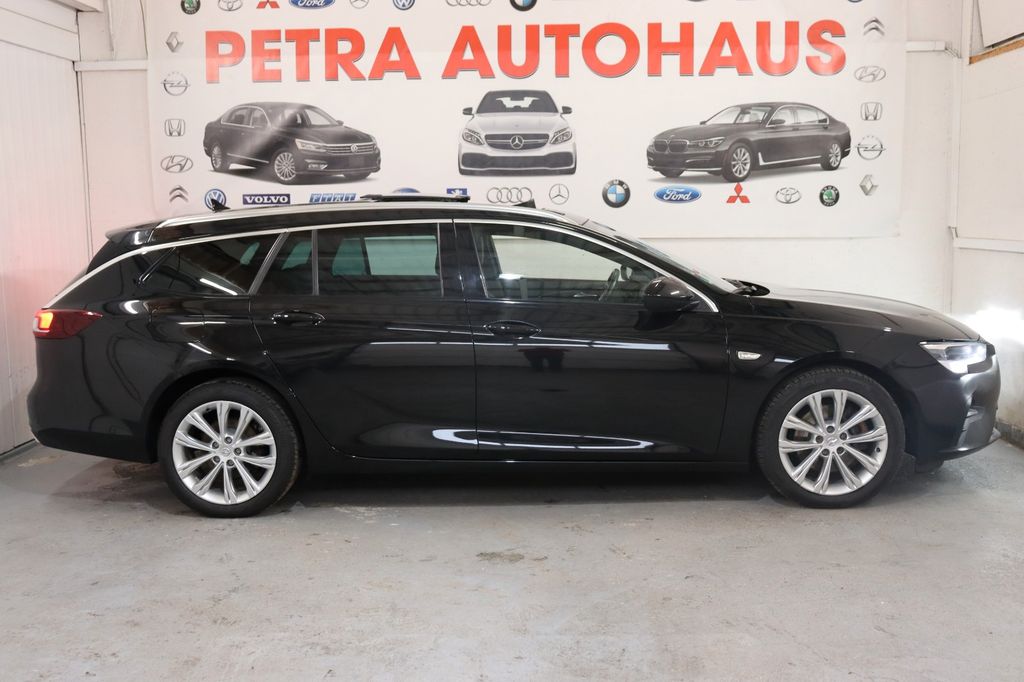 Opel Insignia 2022
