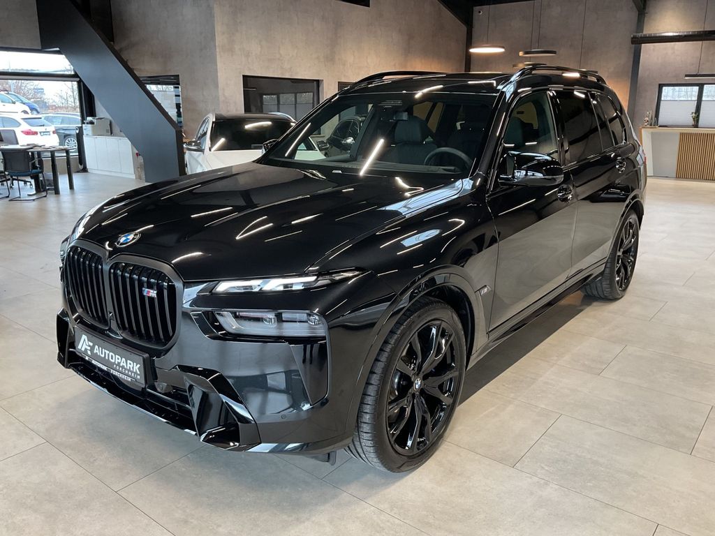 BMW X7 M60 2025