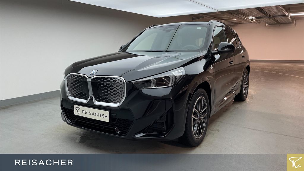 BMW iX1 2025