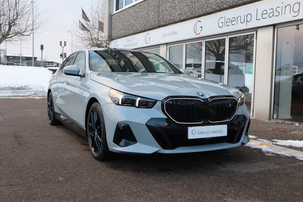 BMW i5 2024