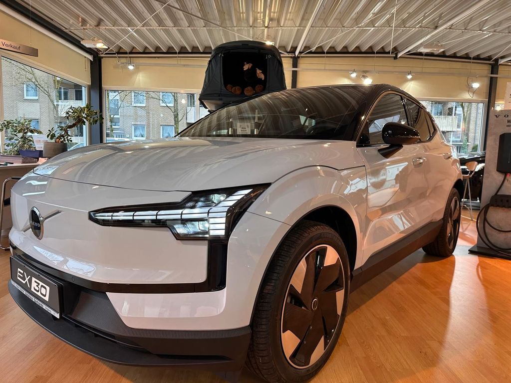 Volvo EX30 2025