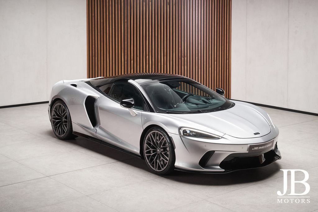 McLaren GT 2023
