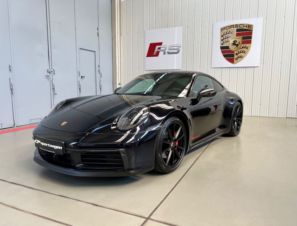 Porsche 992 2023