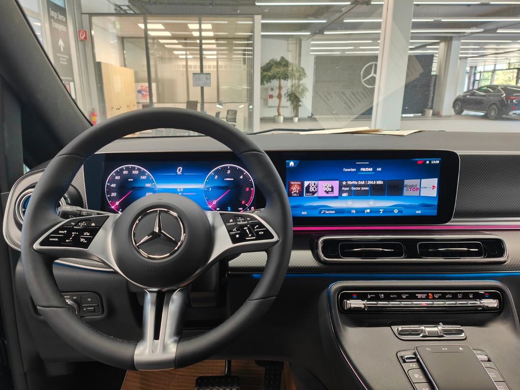 Mercedes-Benz V 250 2025