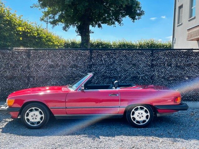Mercedes-Benz SL 560 1986