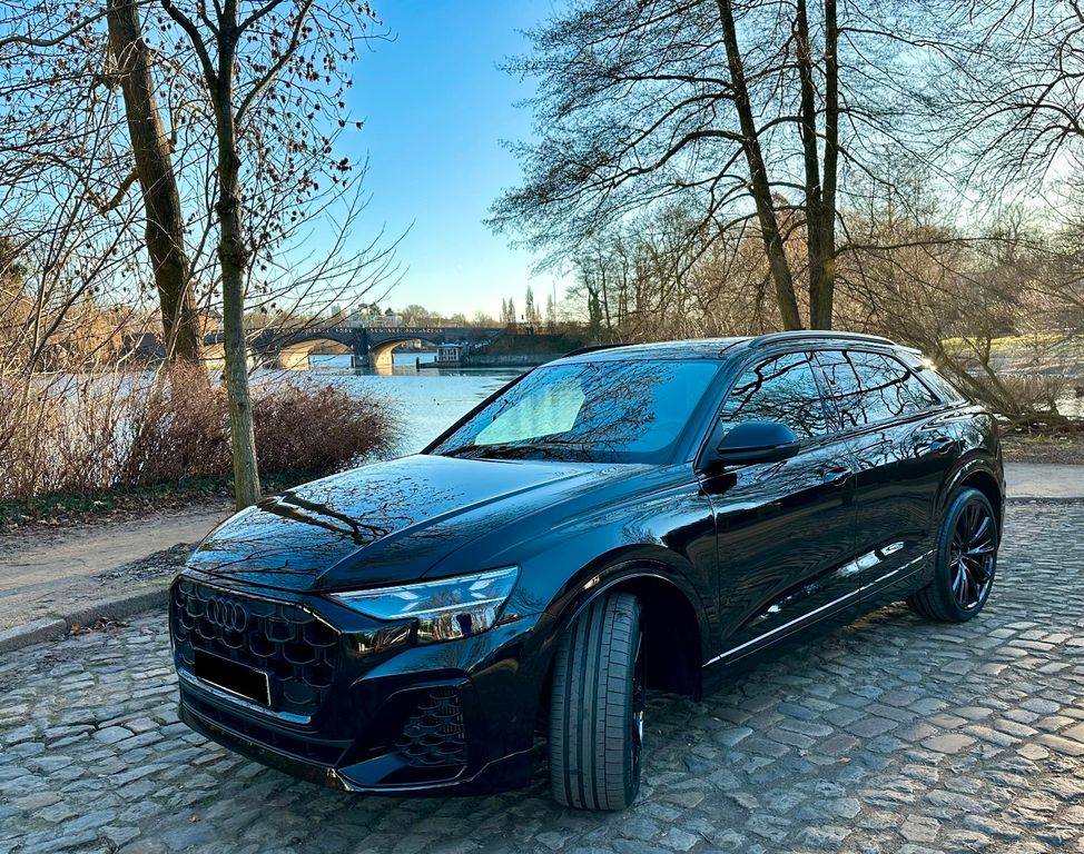 Audi SQ8 2025