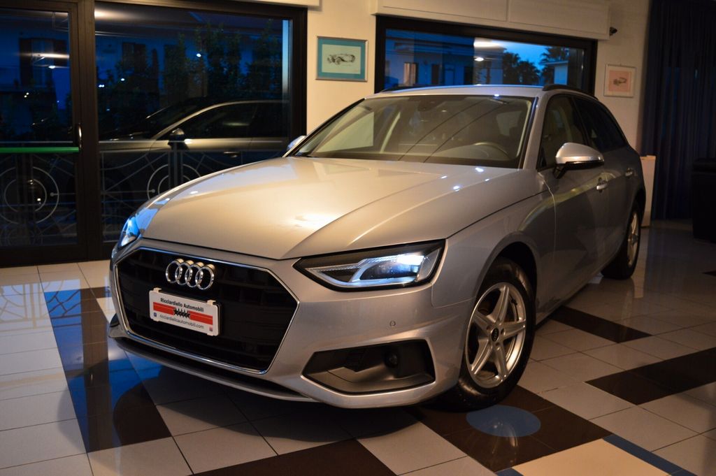 Audi A4 2021