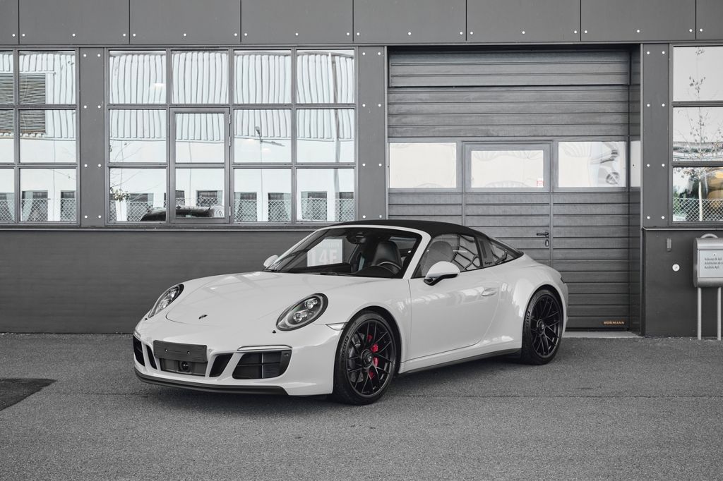 Porsche 911 2019