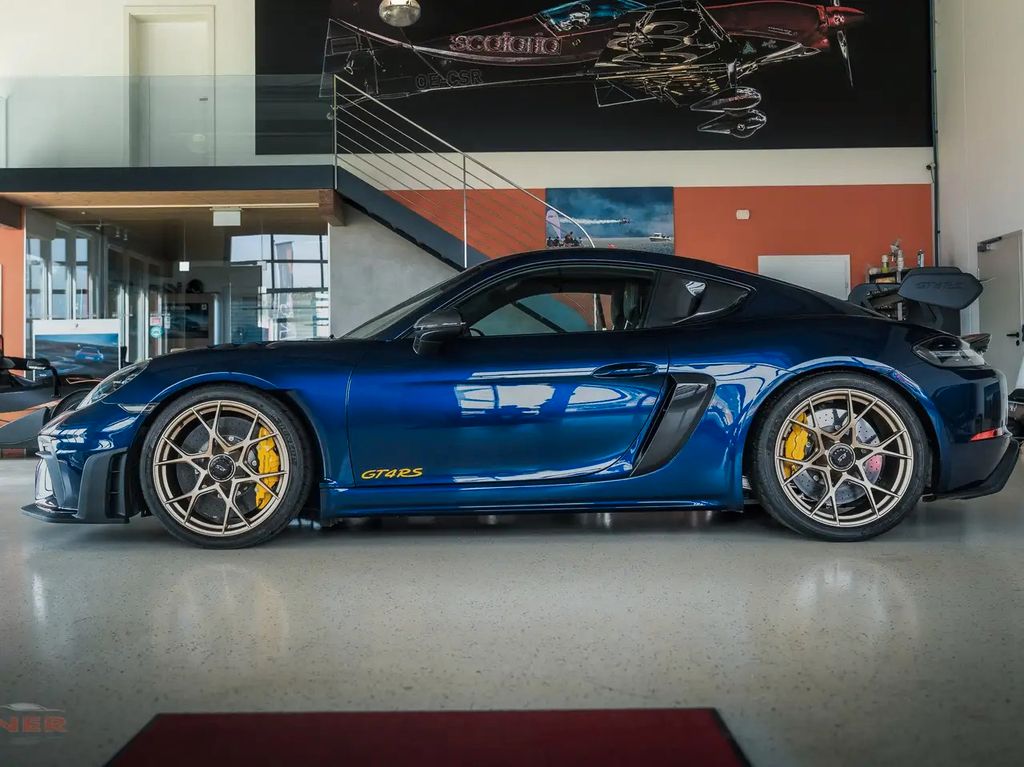 Porsche Cayman 2025
