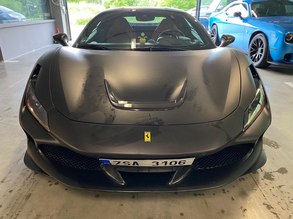 Ferrari F8 2020
