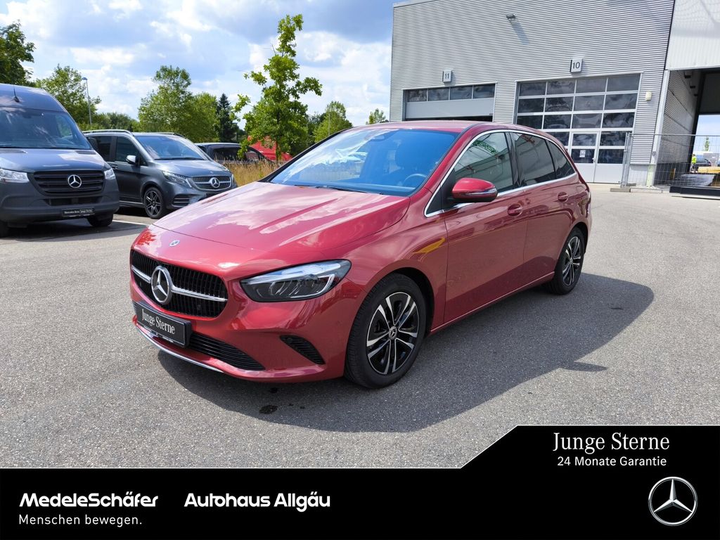Mercedes-Benz B 220 2024