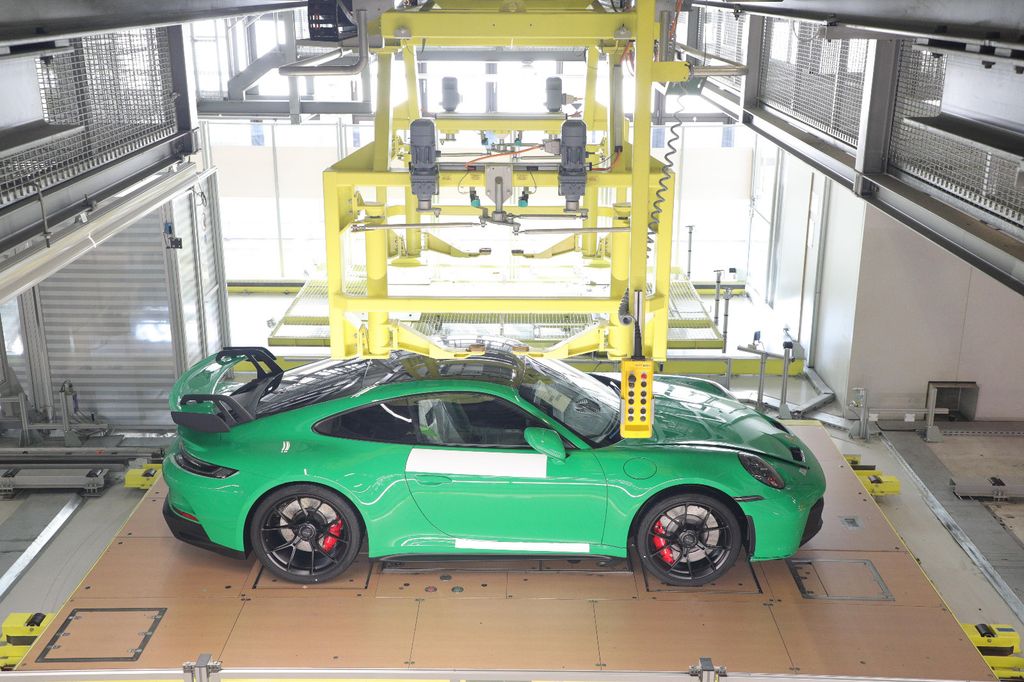 Porsche 992 2022