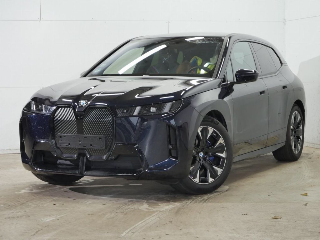 BMW iX 2025