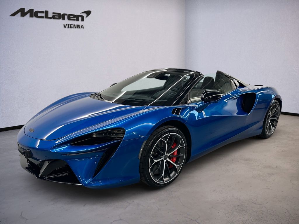 McLaren Artura 2024