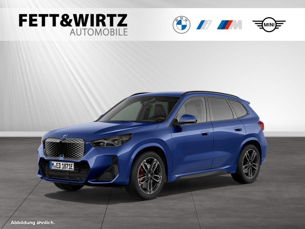 BMW iX1
