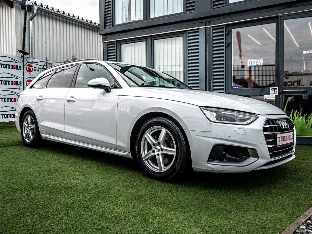 Audi A4 2022