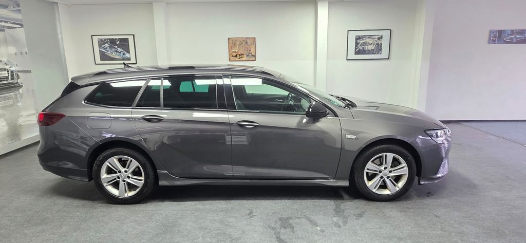 Opel Insignia 2022