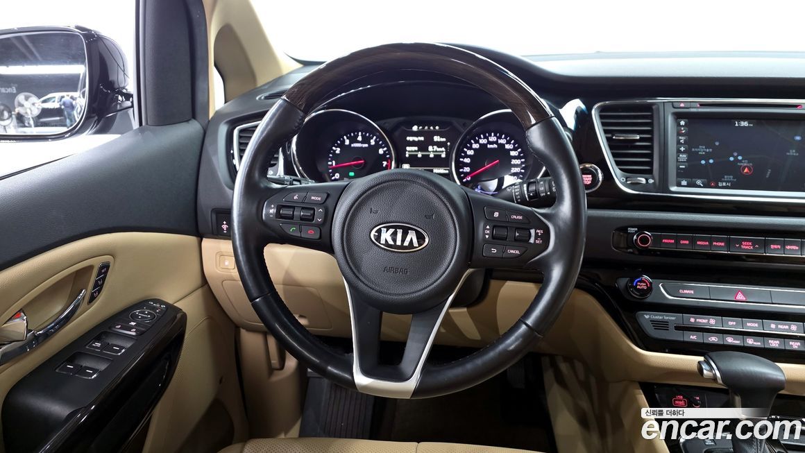 Kia Canival 2017