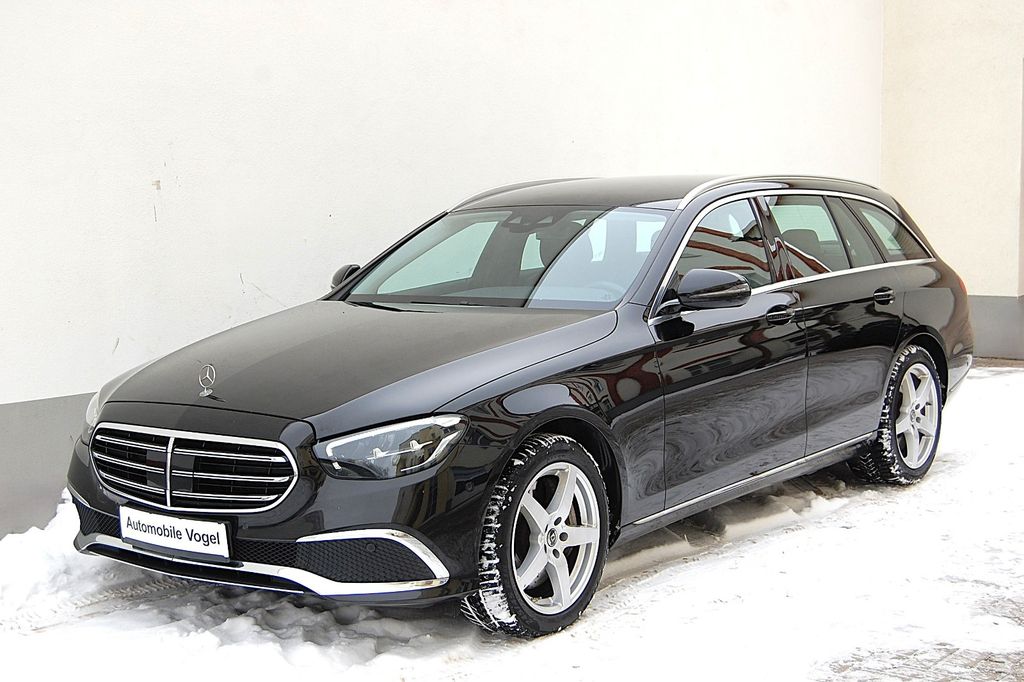 Mercedes-Benz E 300 2022