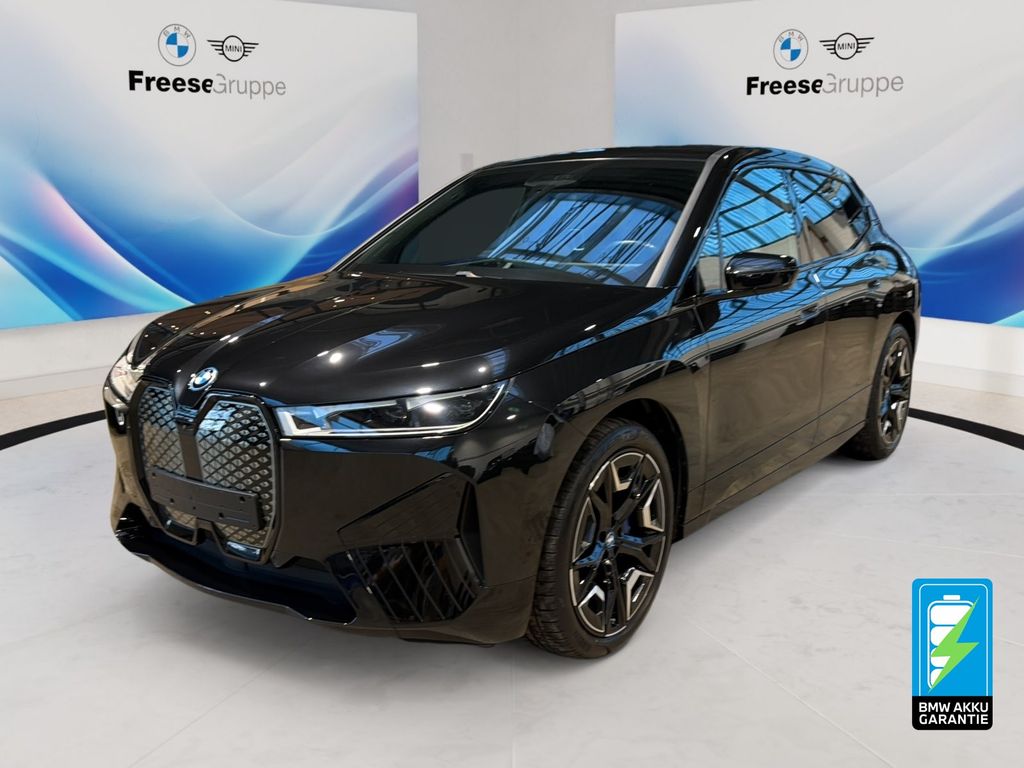 BMW iX 2023