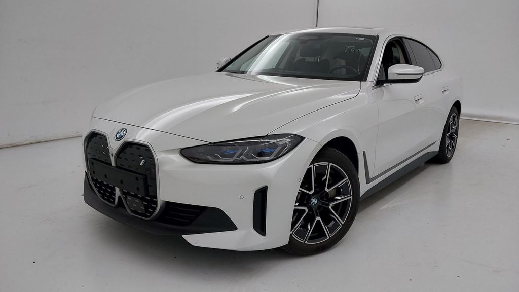BMW i4 2023