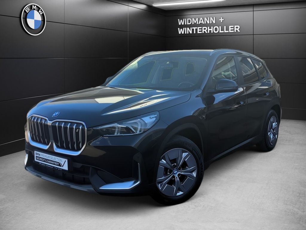 BMW iX1 2023