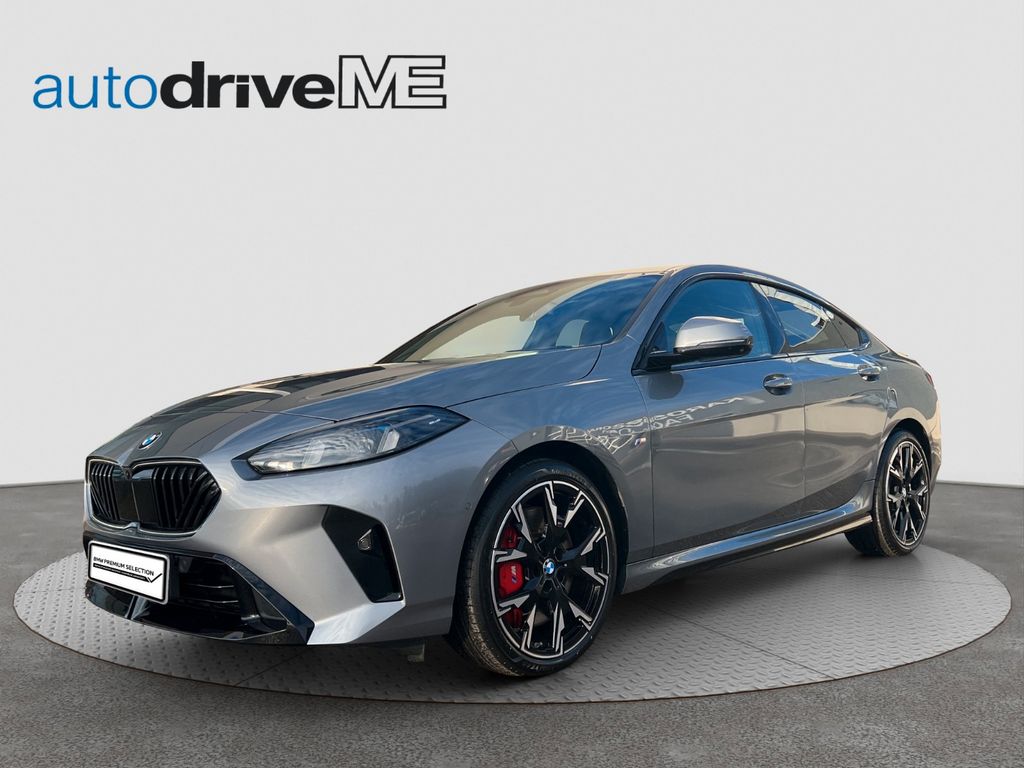 BMW 220 2025