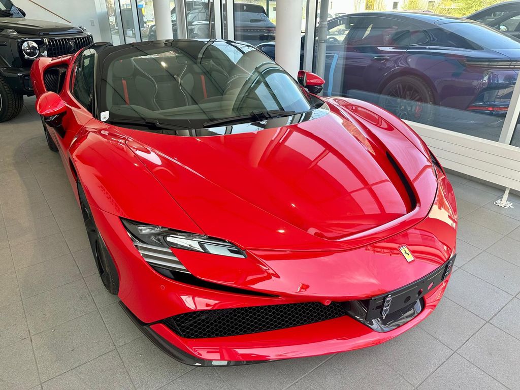 Ferrari SF90 2024