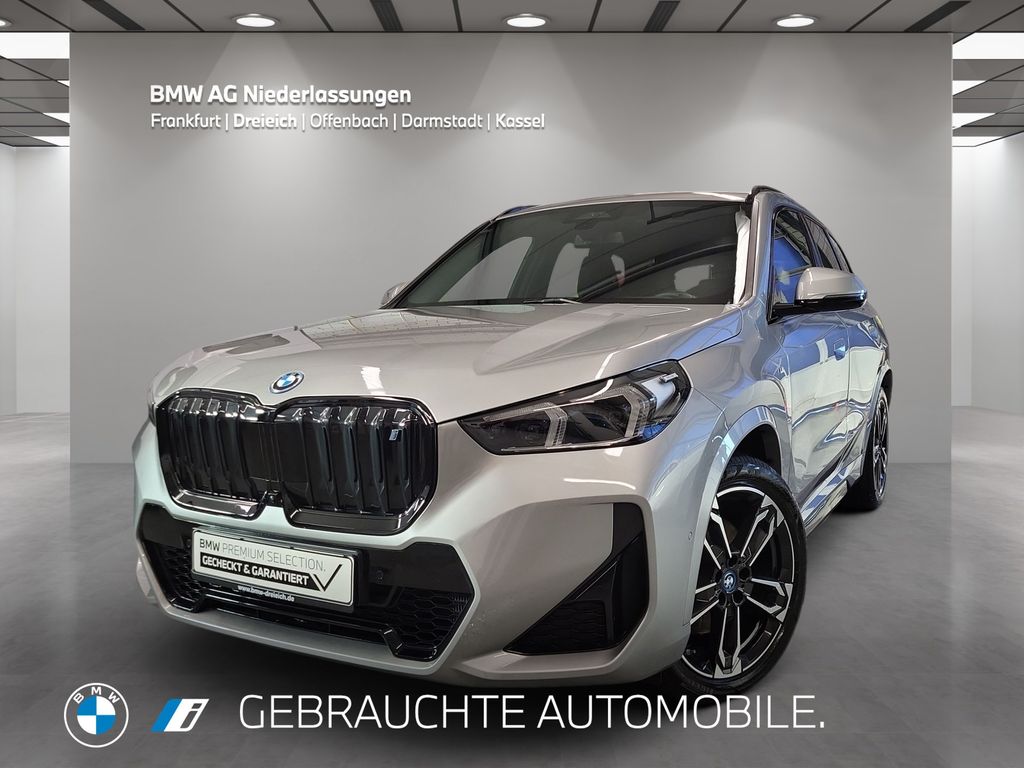 BMW iX1 2023