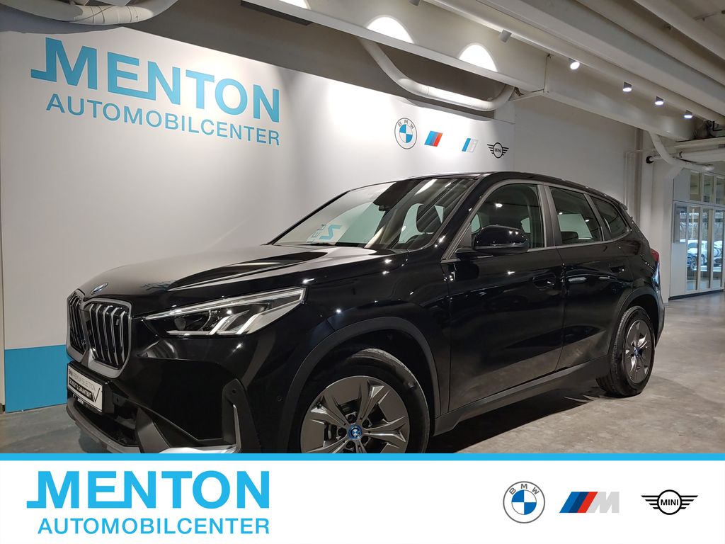 BMW iX1 2023