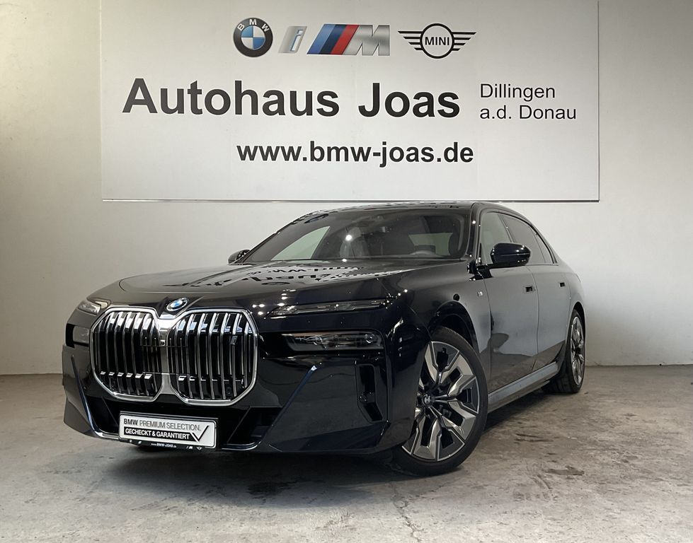 BMW i7 2024