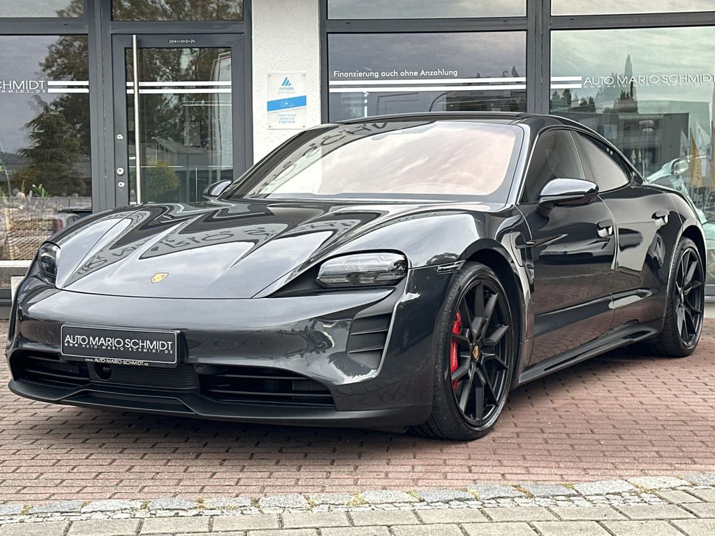 Porsche Taycan 2022