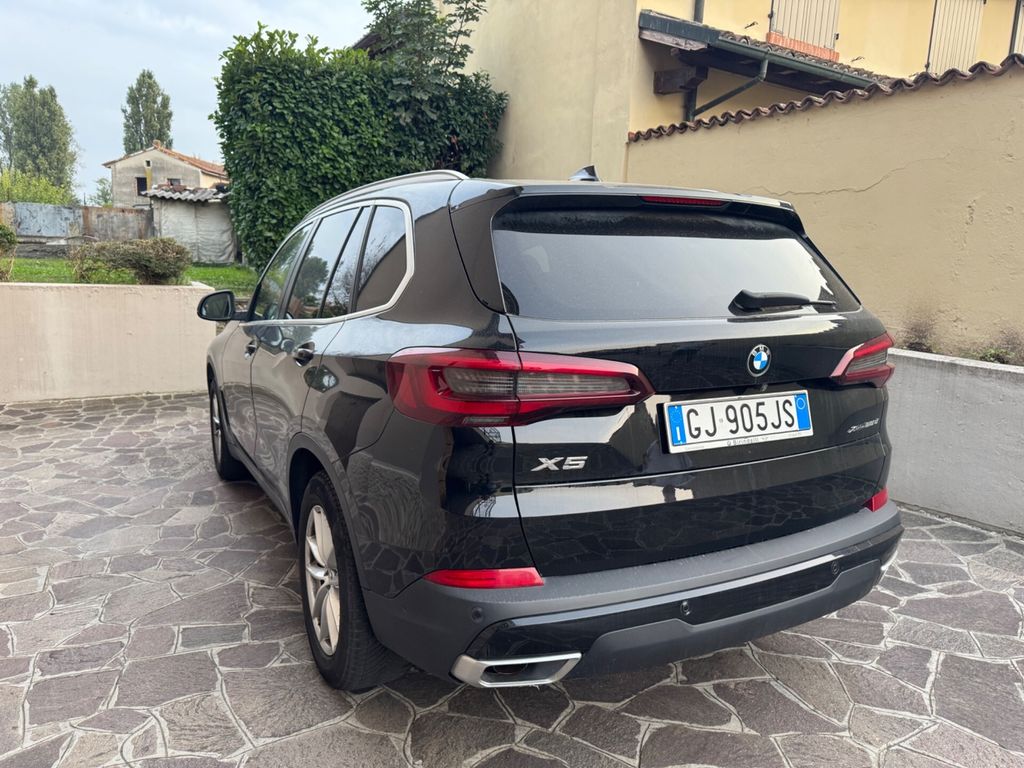 BMW X5 2022