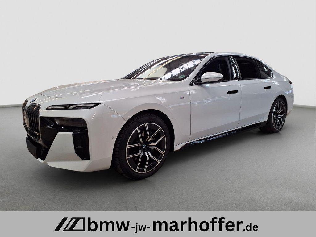BMW 740 2025