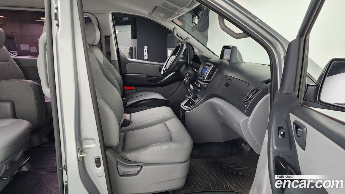 Hyundai Starex 2019