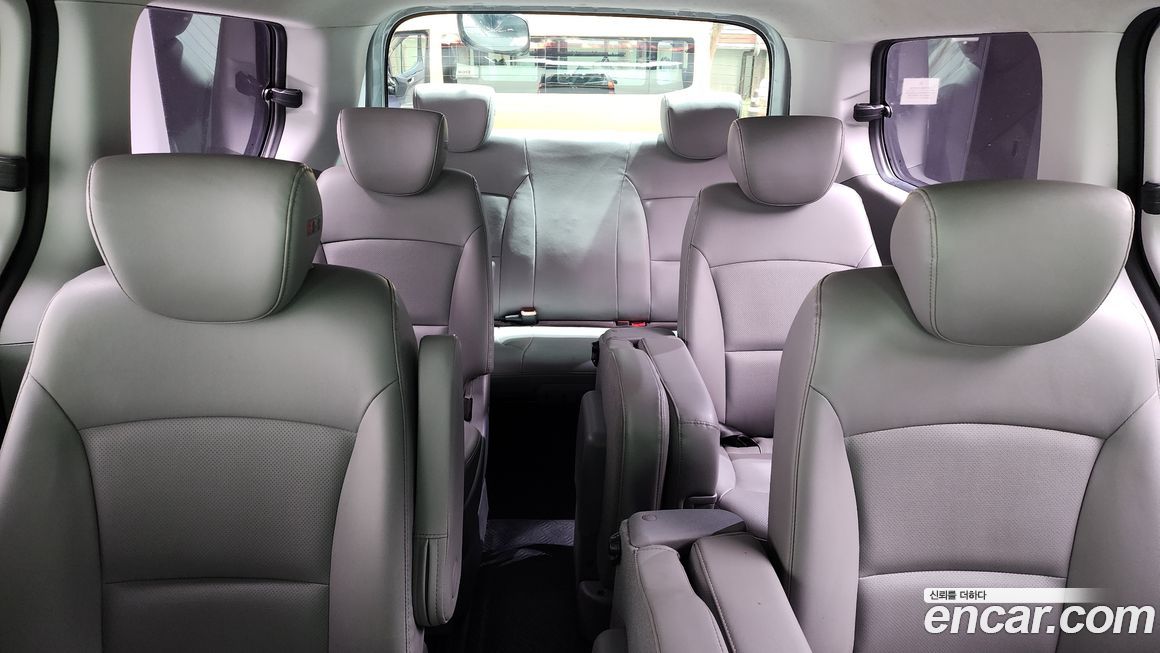 Hyundai Starex 2019