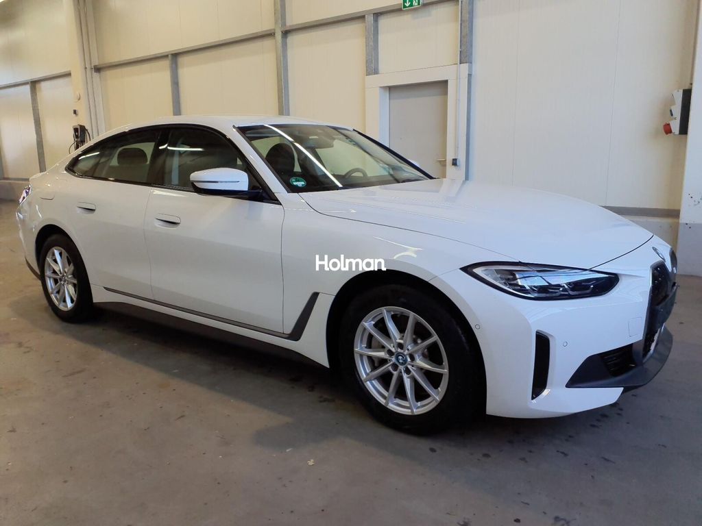 BMW i4 2023